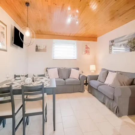 In With Garden Feriehus Vaux-sur-Sure