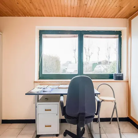 Feriehus In With Garden Vaux-sur-Sure