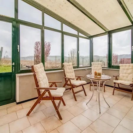 Feriehus In With Garden