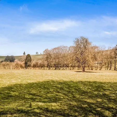 In With Garden Feriehus Vaux-sur-Sure